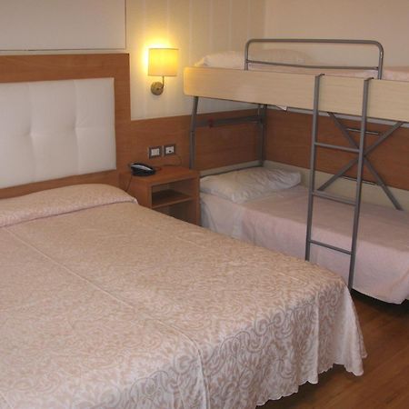 Alphotel Milano Andalo Camera foto