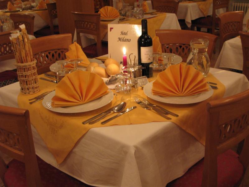 Alphotel Milano Andalo Esterno foto