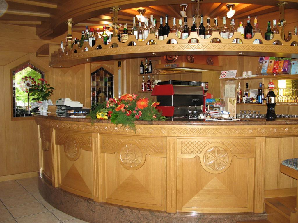 Alphotel Milano Andalo Esterno foto